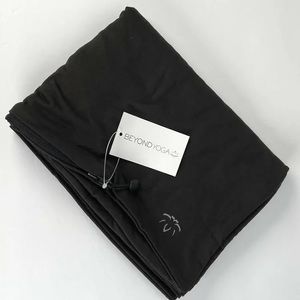 Beyond Yoga Black pocket infinity scarf